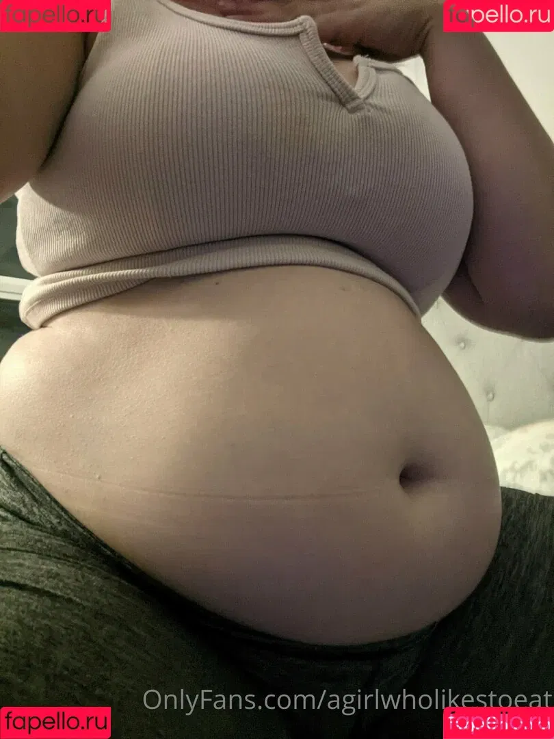 AGirlWhoLikesToEat / https: Onlyfans Photo Gallery 