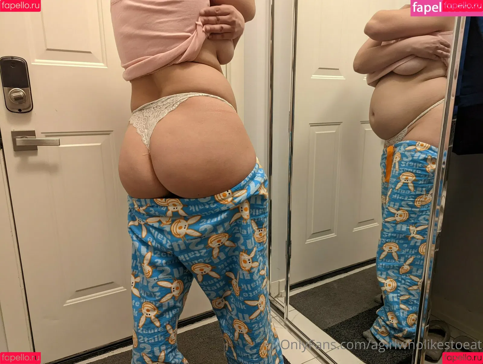 AGirlWhoLikesToEat / https: Onlyfans Photo Gallery 