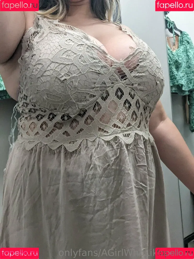 AGirlWhoLikesToEat / https: Onlyfans Photo Gallery 