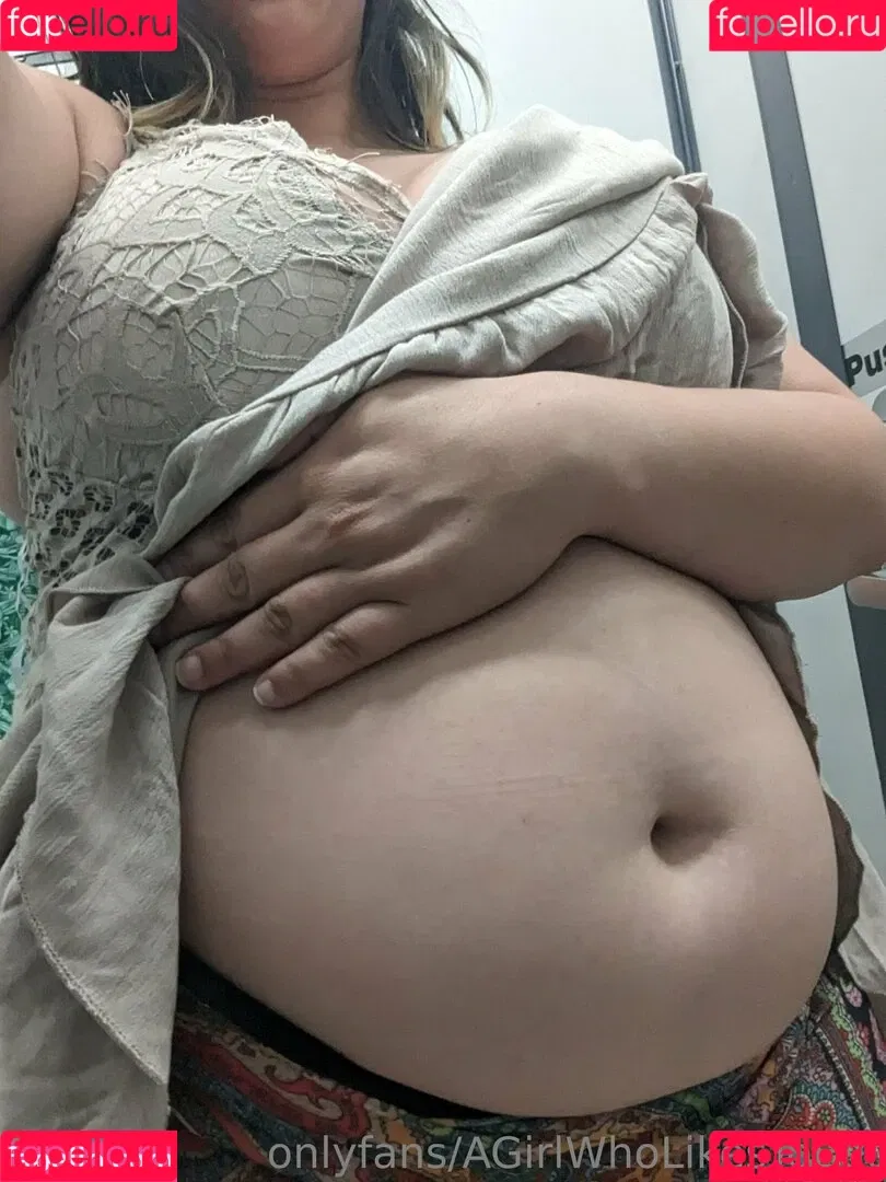 AGirlWhoLikesToEat / https: Onlyfans Photo Gallery 
