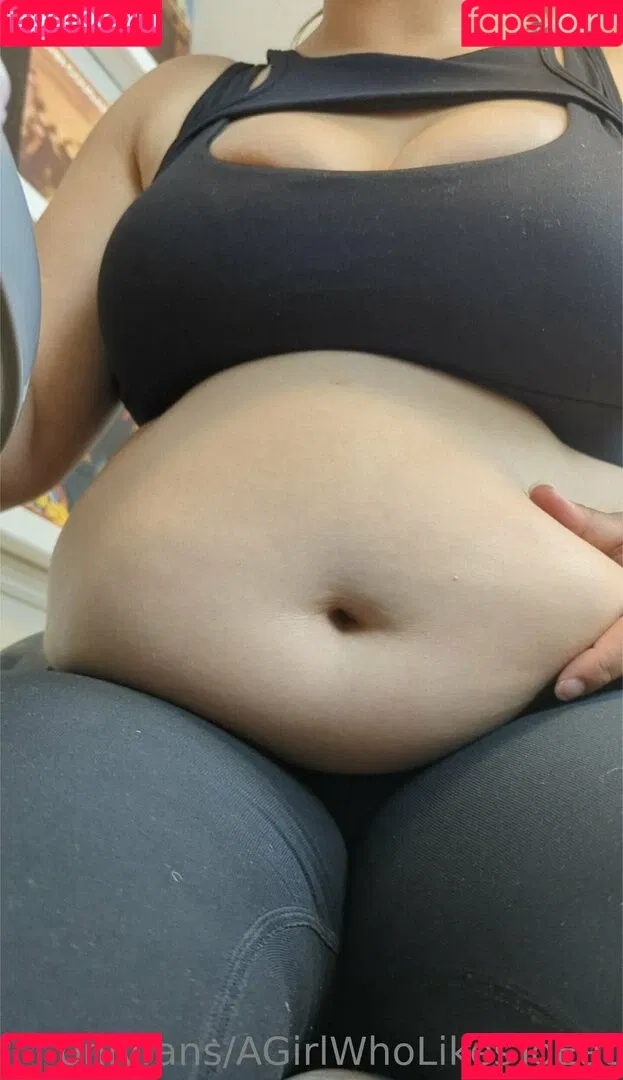 AGirlWhoLikesToEat / https: Onlyfans Photo Gallery 