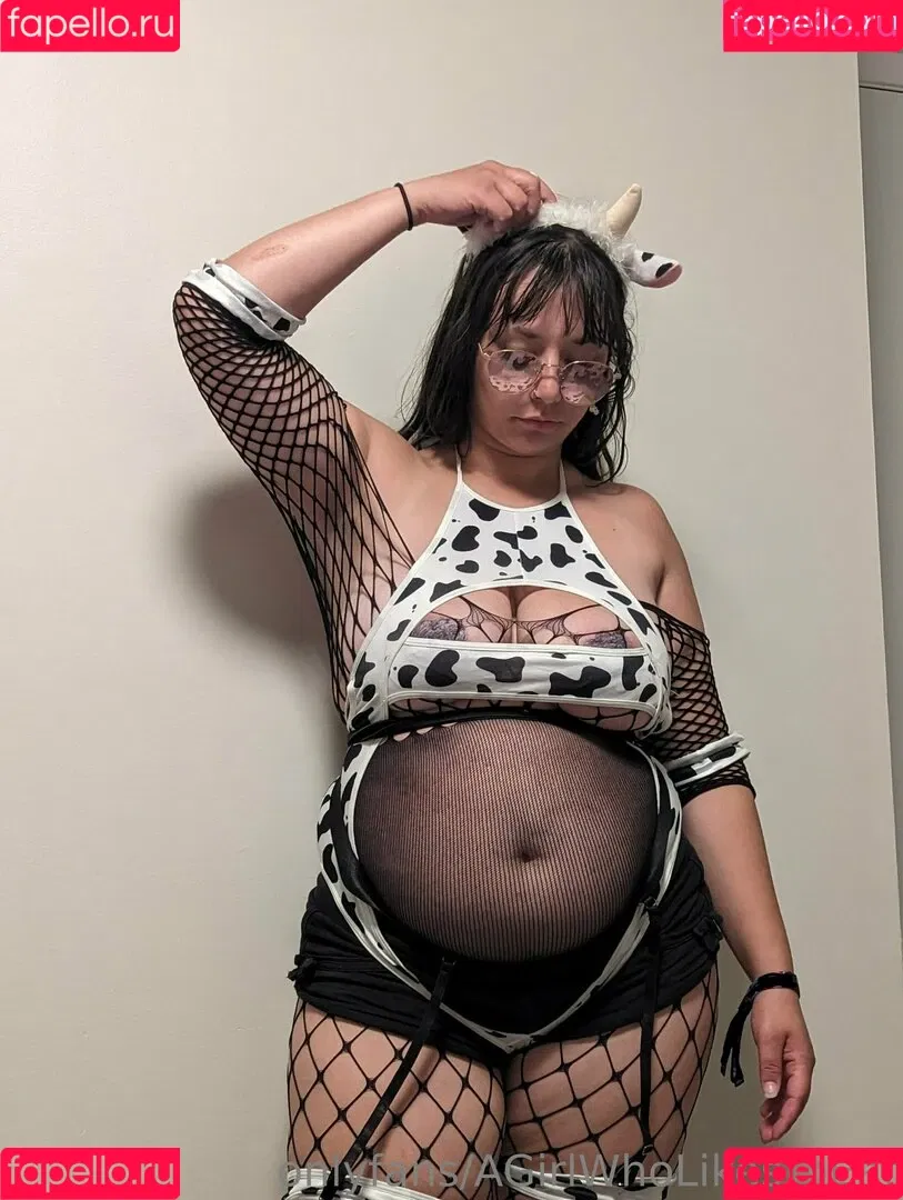 AGirlWhoLikesToEat / https: Onlyfans Photo Gallery 