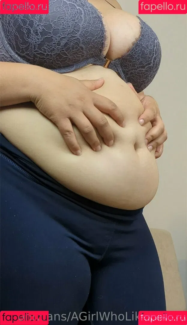 AGirlWhoLikesToEat / https: Onlyfans Photo Gallery 