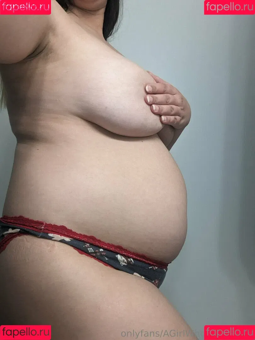 AGirlWhoLikesToEat / https: Onlyfans Photo Gallery 
