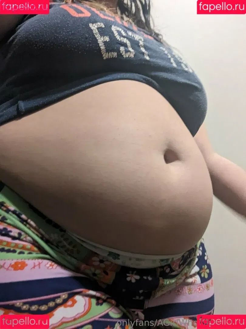 AGirlWhoLikesToEat / https: Onlyfans Photo Gallery 