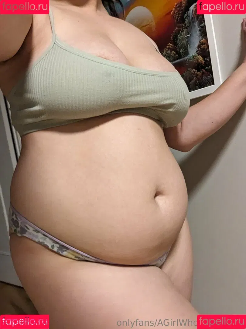 AGirlWhoLikesToEat / https: Onlyfans Photo Gallery 