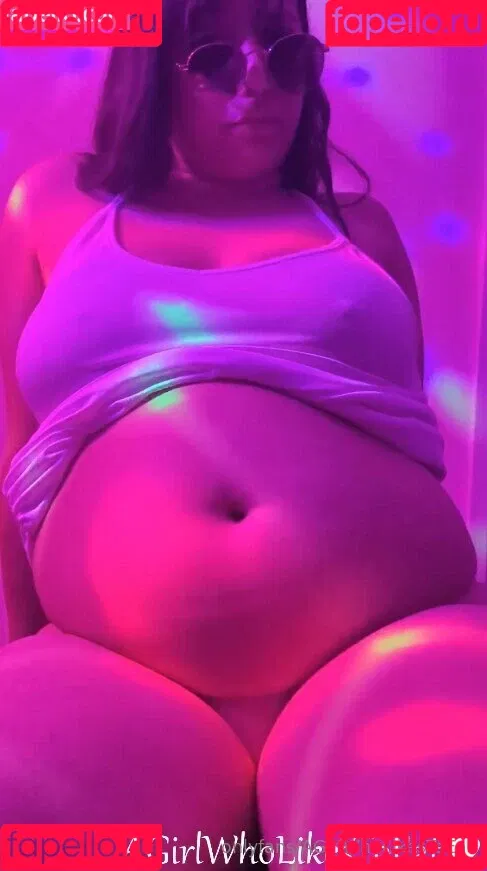 AGirlWhoLikesToEat / https: Onlyfans Photo Gallery 