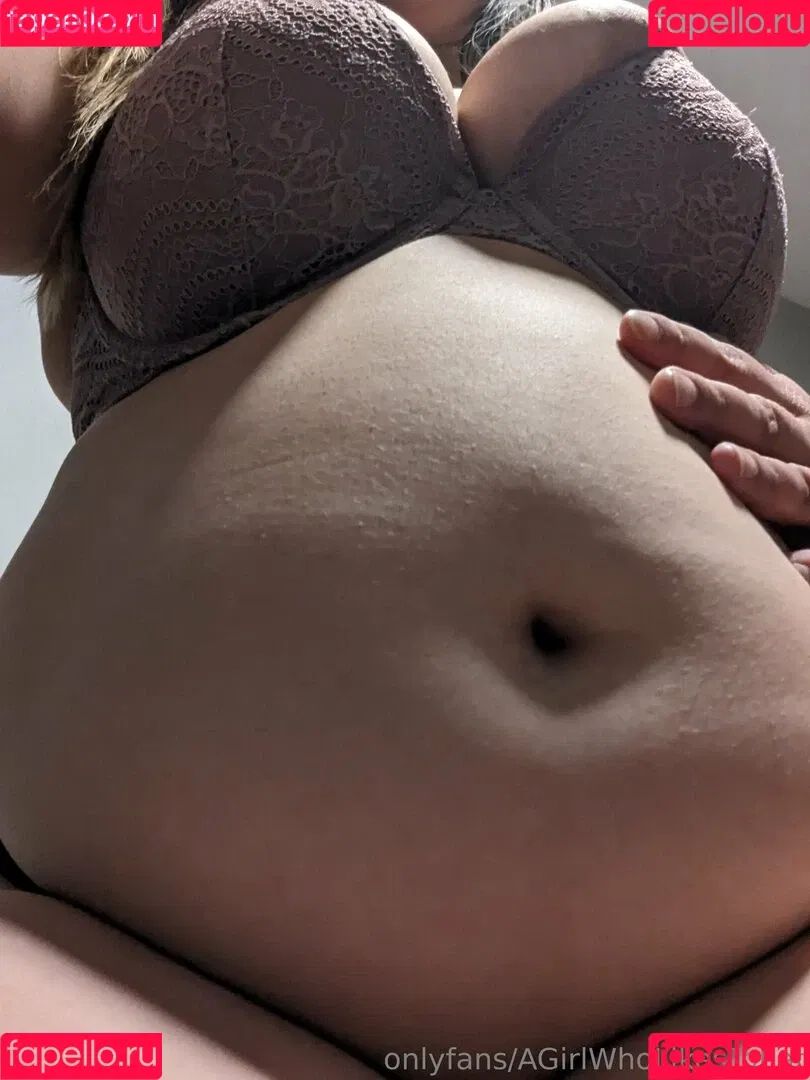 AGirlWhoLikesToEat / https: Onlyfans Photo Gallery 
