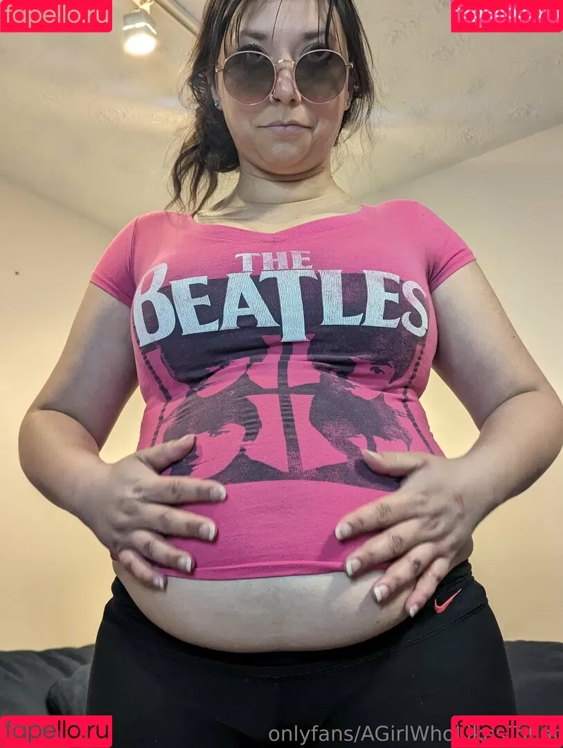 AGirlWhoLikesToEat / https: Onlyfans Photo Gallery 