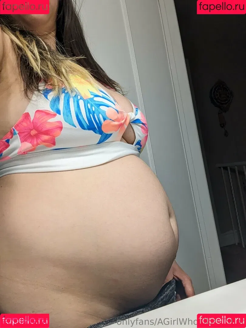 AGirlWhoLikesToEat / https: Onlyfans Photo Gallery 
