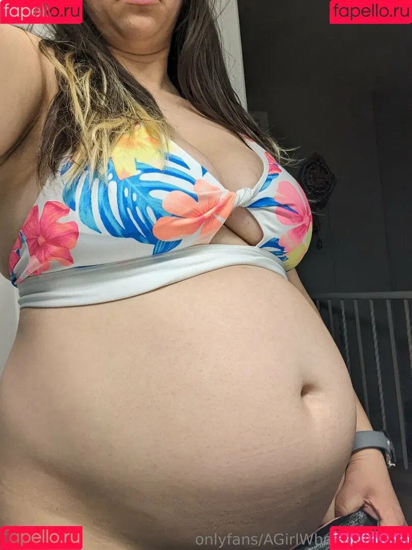 AGirlWhoLikesToEat / https: Onlyfans Photo Gallery 