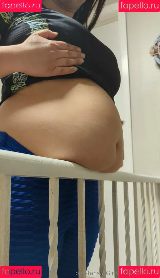 AGirlWhoLikesToEat / https: Onlyfans Photo Gallery 