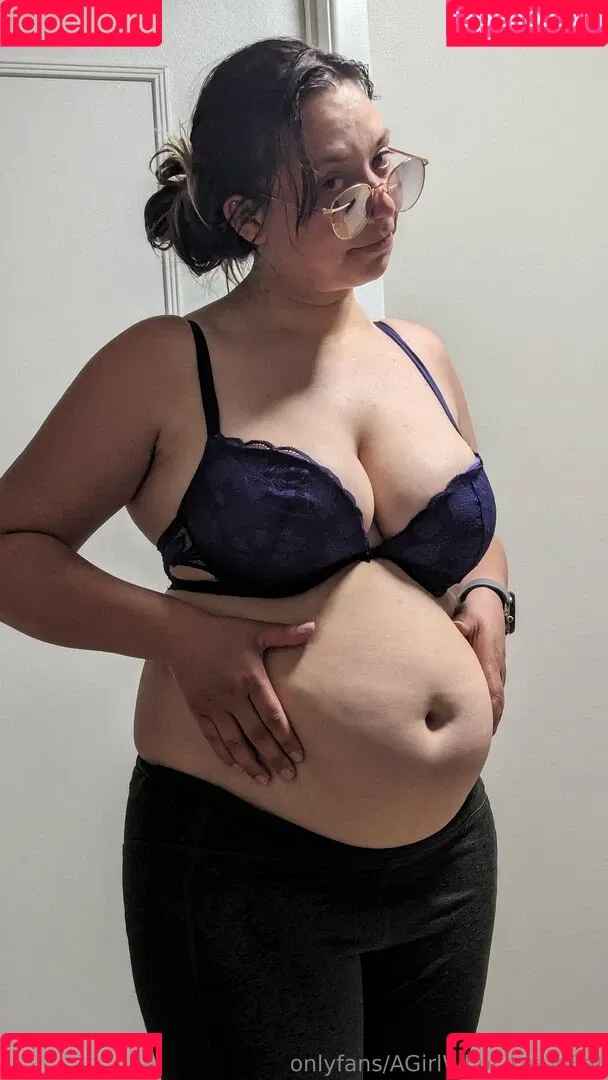 AGirlWhoLikesToEat / https: Onlyfans Photo Gallery 
