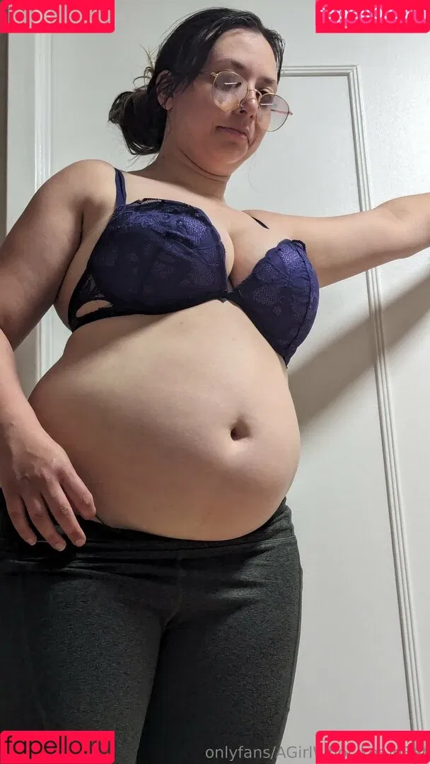 AGirlWhoLikesToEat / https: Onlyfans Photo Gallery 