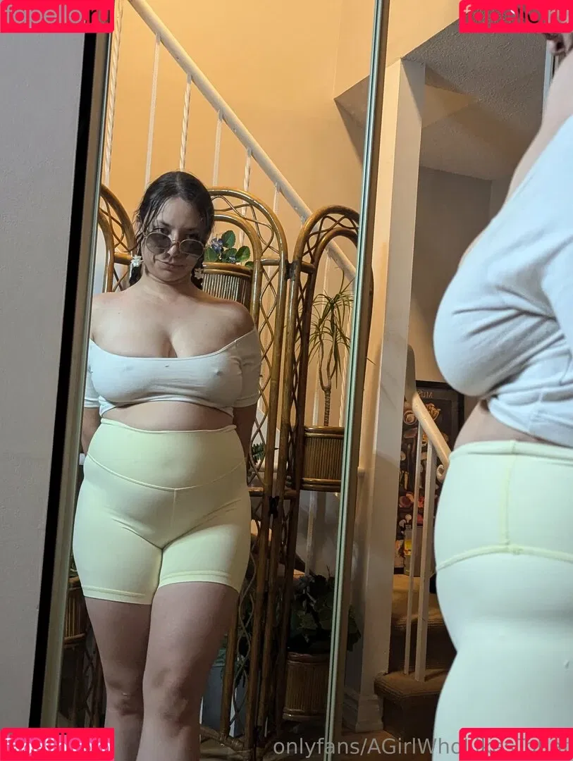 AGirlWhoLikesToEat / https: Onlyfans Photo Gallery 