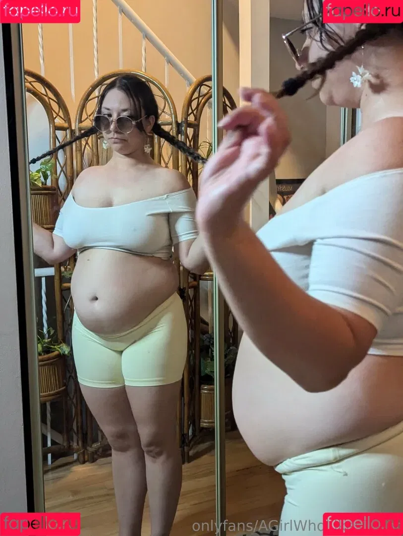 AGirlWhoLikesToEat / https: Onlyfans Photo Gallery 