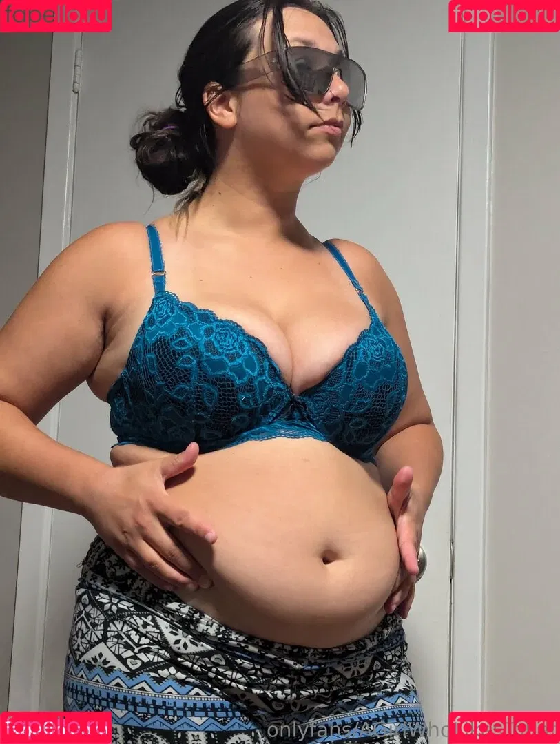AGirlWhoLikesToEat / https: Onlyfans Photo Gallery 