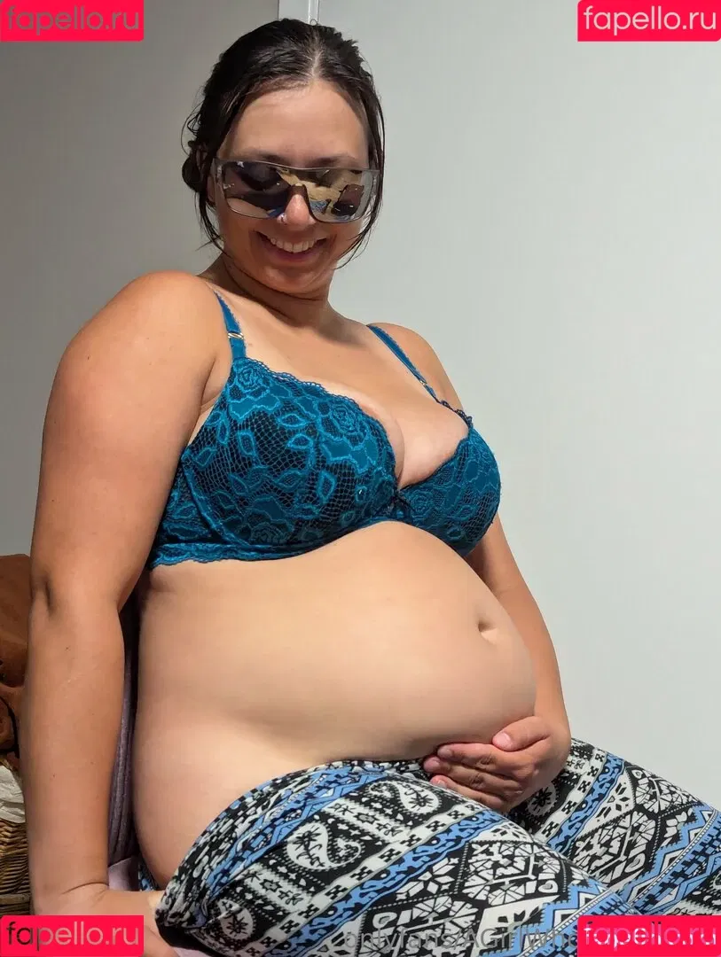 AGirlWhoLikesToEat / https: Onlyfans Photo Gallery 
