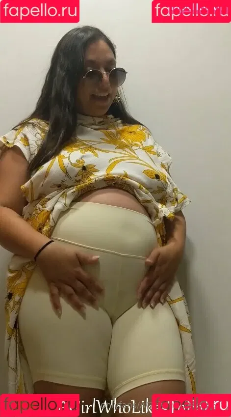 AGirlWhoLikesToEat / https: Onlyfans Photo Gallery 
