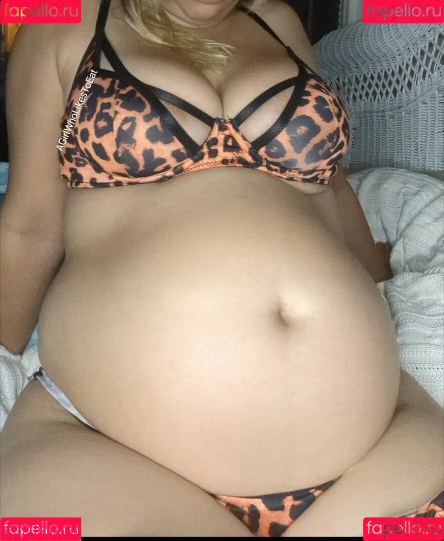 AGirlWhoLikesToEat / https: Onlyfans Photo Gallery 