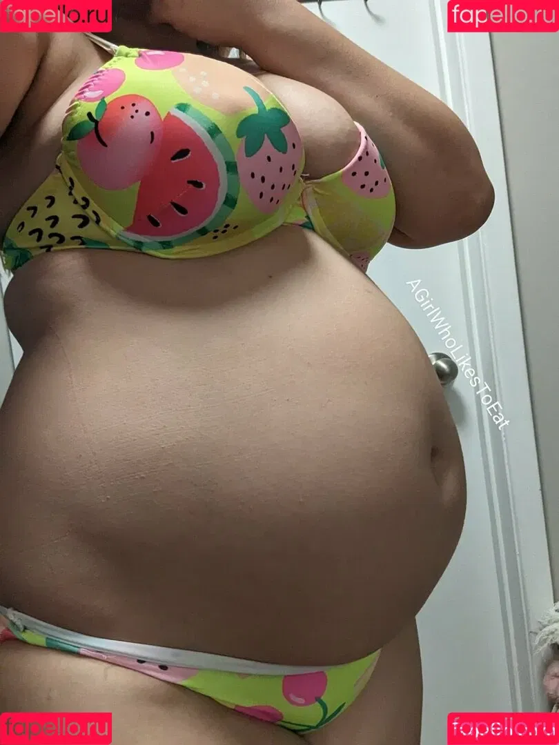 AGirlWhoLikesToEat / https: Onlyfans Photo Gallery 