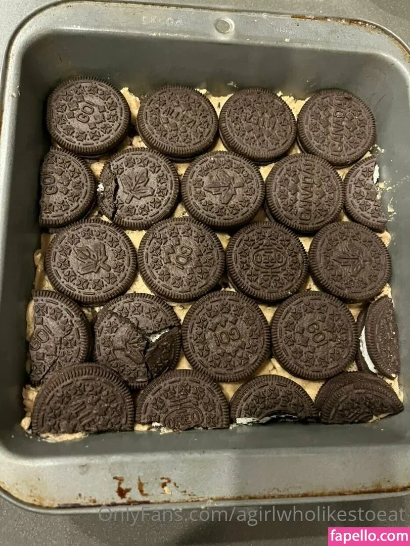 AGirlWhoLikesToEat / https: Onlyfans Photo Gallery 