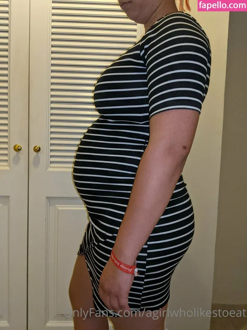 AGirlWhoLikesToEat / https: Onlyfans Photo Gallery 