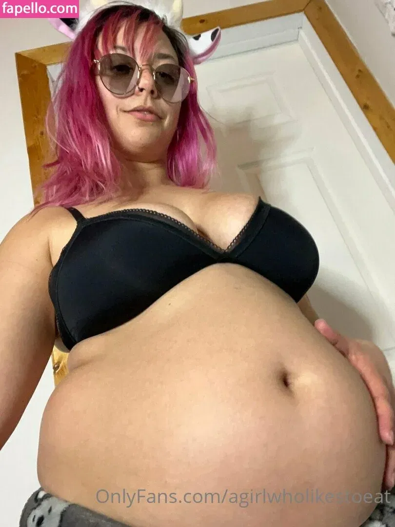 AGirlWhoLikesToEat / https: Onlyfans Photo Gallery 