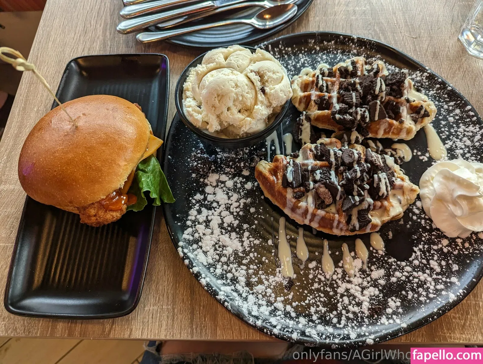 AGirlWhoLikesToEat / https: Onlyfans Photo Gallery 