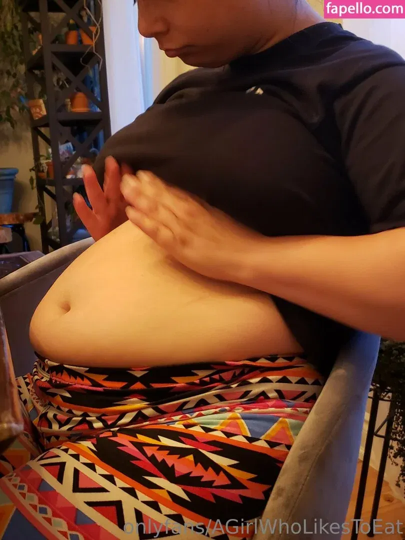 AGirlWhoLikesToEat / https: Onlyfans Photo Gallery 