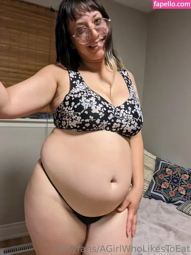 AGirlWhoLikesToEat / https: Onlyfans Photo Gallery 