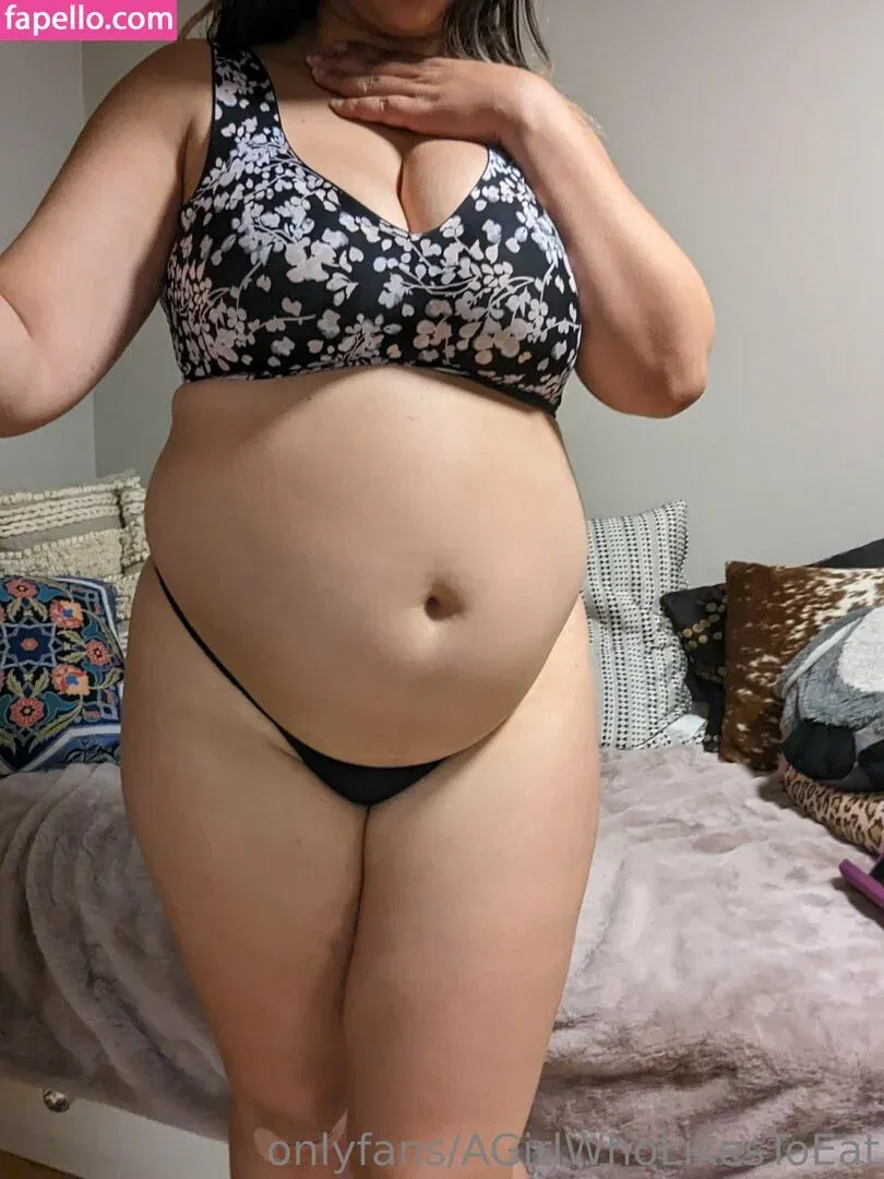 AGirlWhoLikesToEat / https: Onlyfans Photo Gallery 