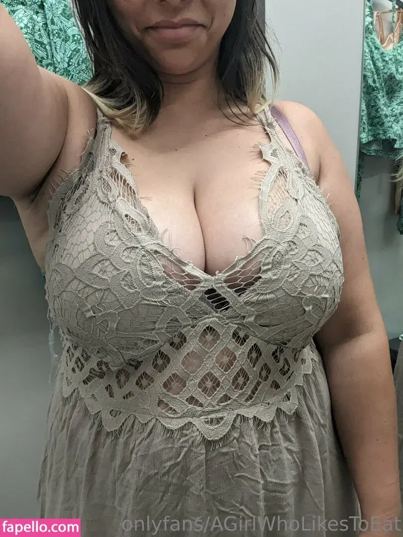 AGirlWhoLikesToEat / https: Onlyfans Photo Gallery 