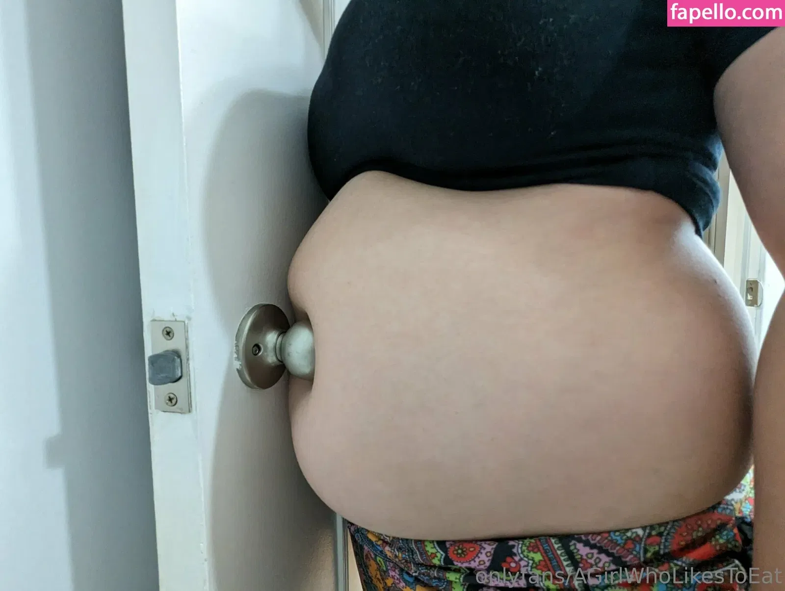 AGirlWhoLikesToEat / https: Onlyfans Photo Gallery 