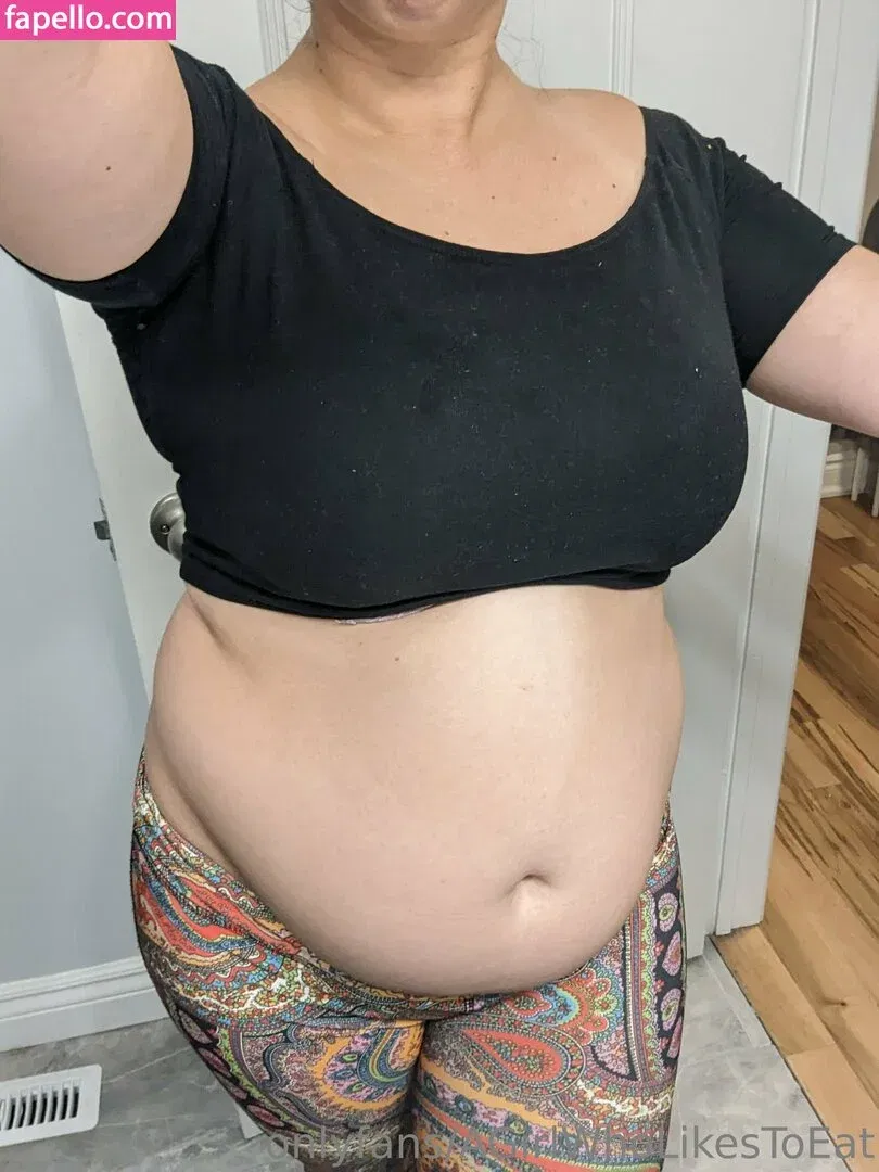 AGirlWhoLikesToEat / https: Onlyfans Photo Gallery 