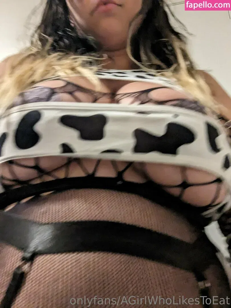 AGirlWhoLikesToEat / https: Onlyfans Photo Gallery 
