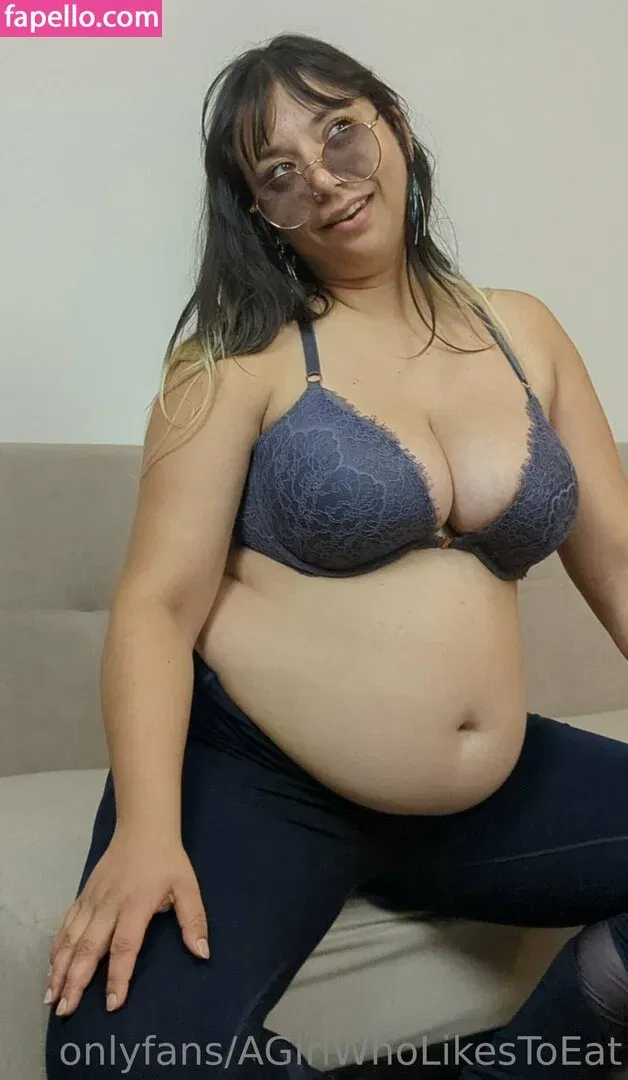 AGirlWhoLikesToEat / https: Onlyfans Photo Gallery 