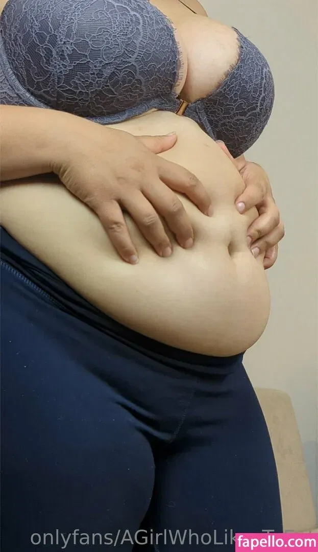 AGirlWhoLikesToEat / https: Onlyfans Photo Gallery 