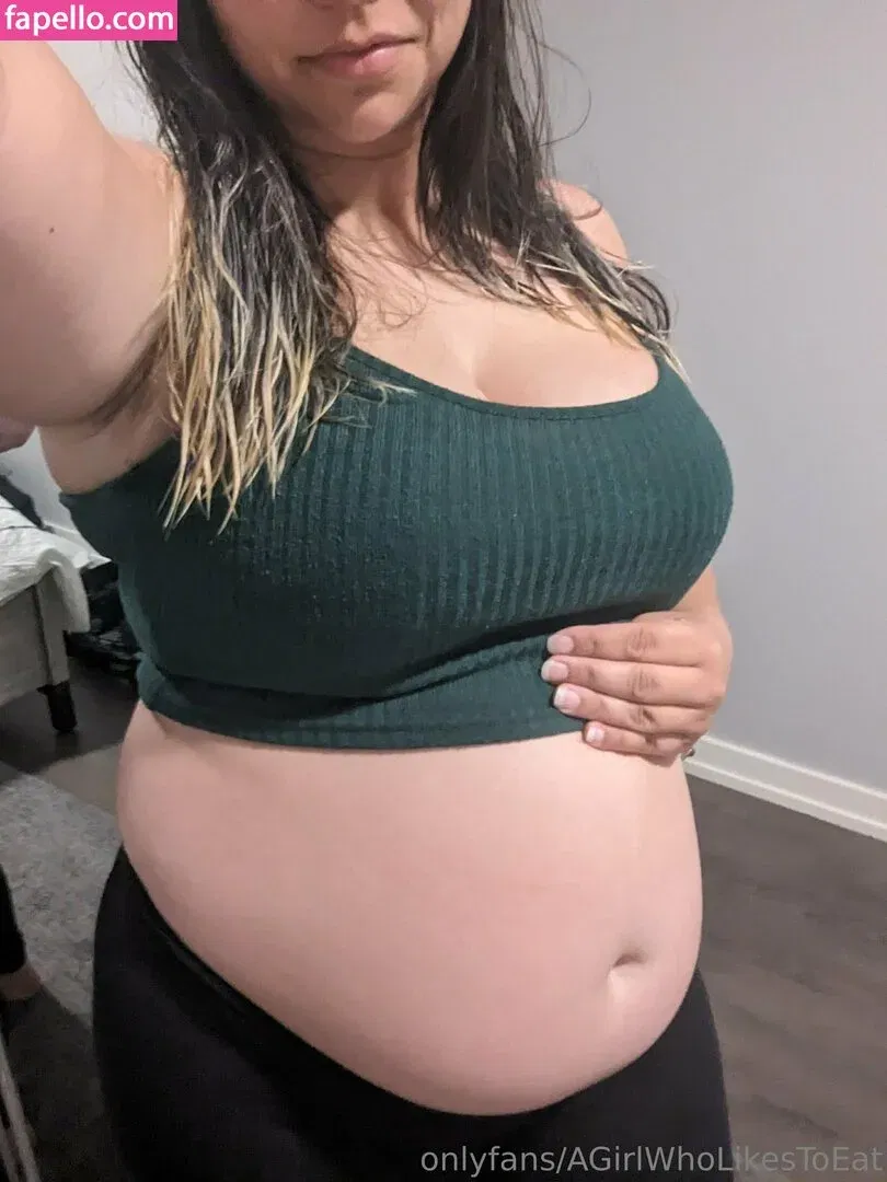 AGirlWhoLikesToEat / https: Onlyfans Photo Gallery 