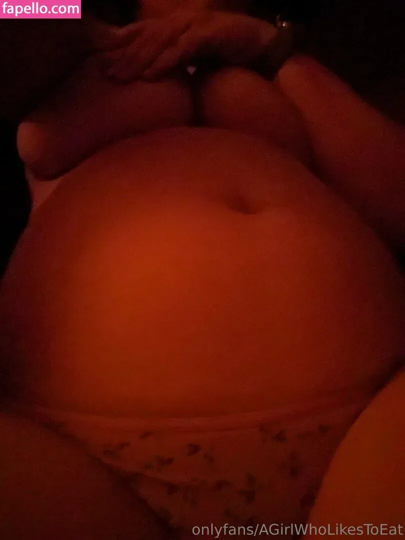 AGirlWhoLikesToEat / https: Onlyfans Photo Gallery 