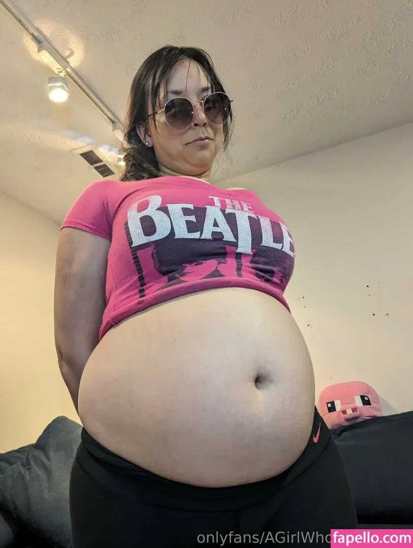 AGirlWhoLikesToEat / https: Onlyfans Photo Gallery 