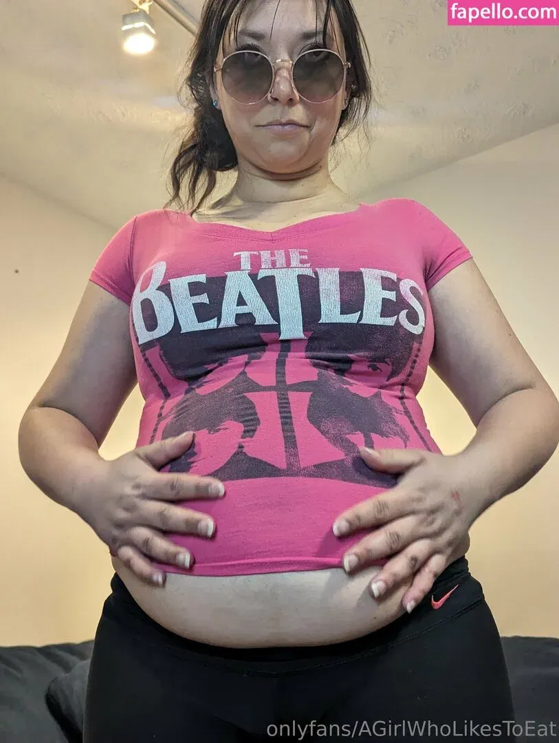 AGirlWhoLikesToEat / https: Onlyfans Photo Gallery 