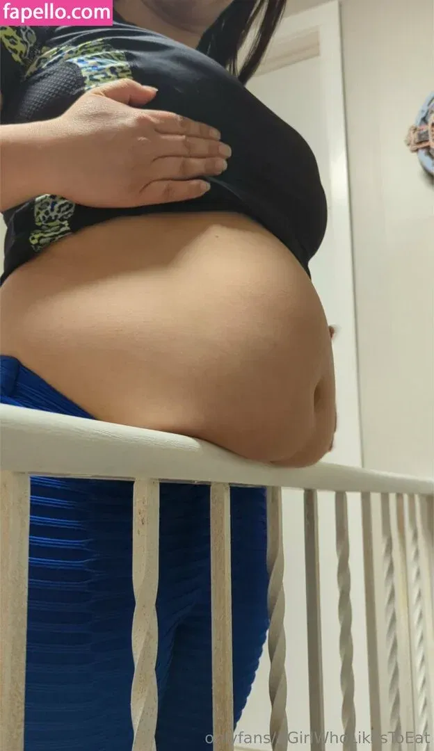 AGirlWhoLikesToEat / https: Onlyfans Photo Gallery 