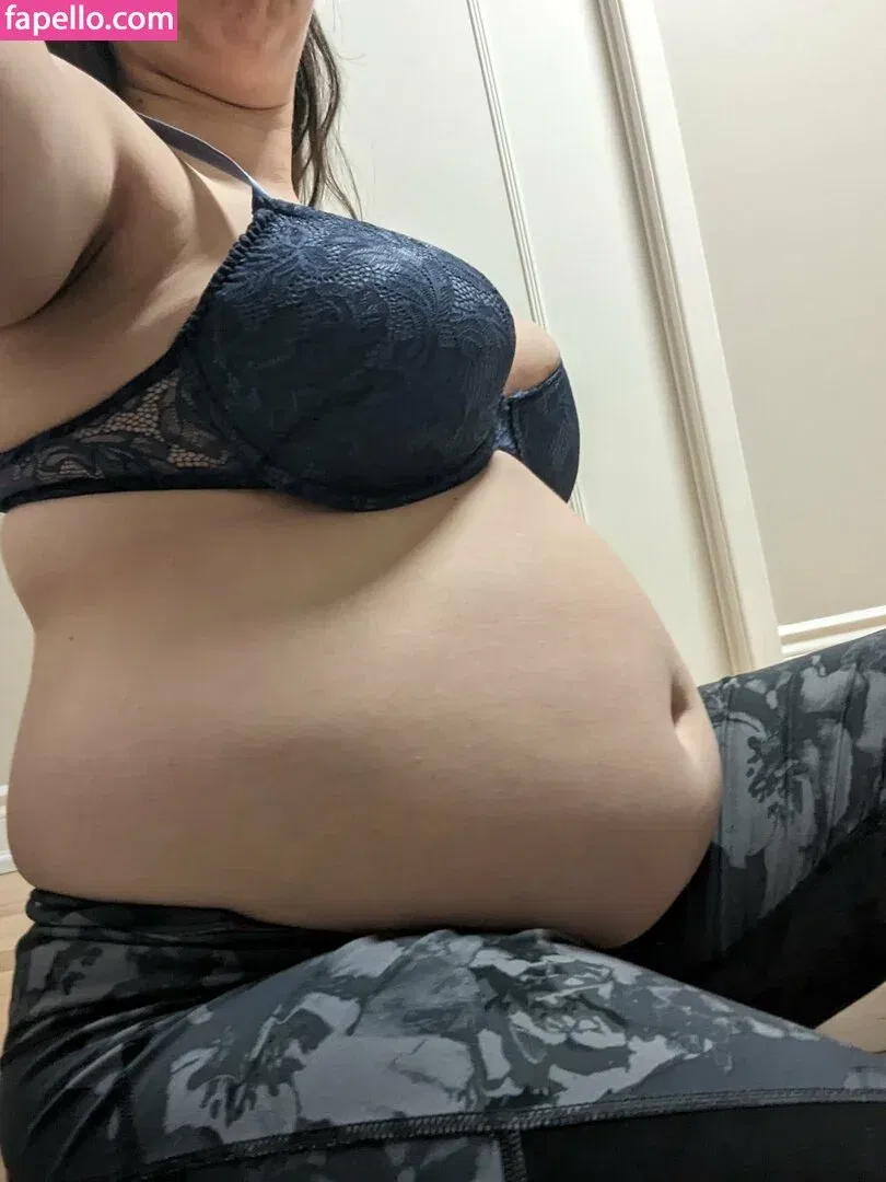 AGirlWhoLikesToEat / https: Onlyfans Photo Gallery 