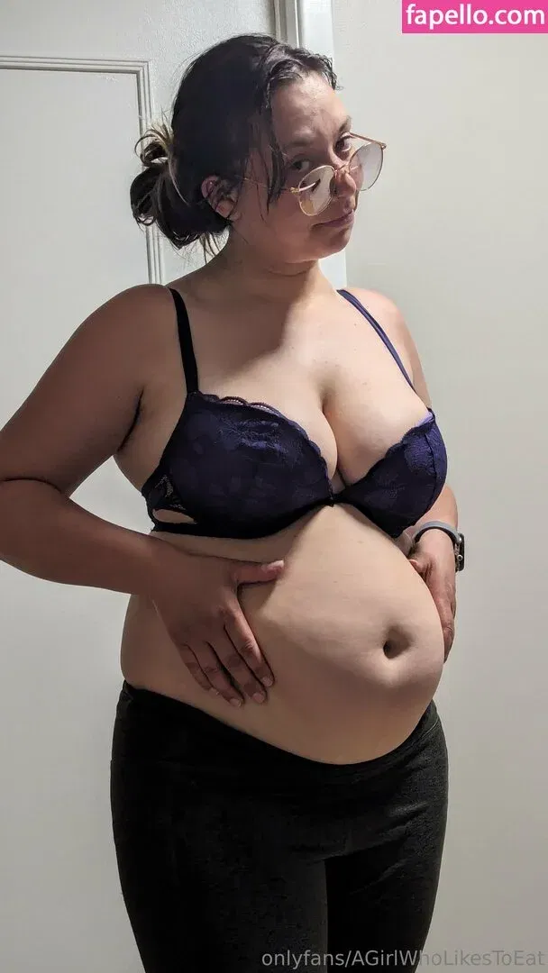 AGirlWhoLikesToEat / https: Onlyfans Photo Gallery 