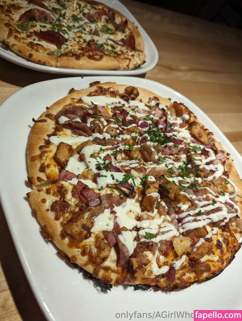 AGirlWhoLikesToEat / https: Onlyfans Photo Gallery 