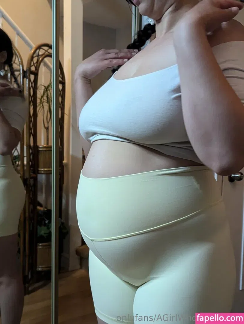 AGirlWhoLikesToEat / https: Onlyfans Photo Gallery 