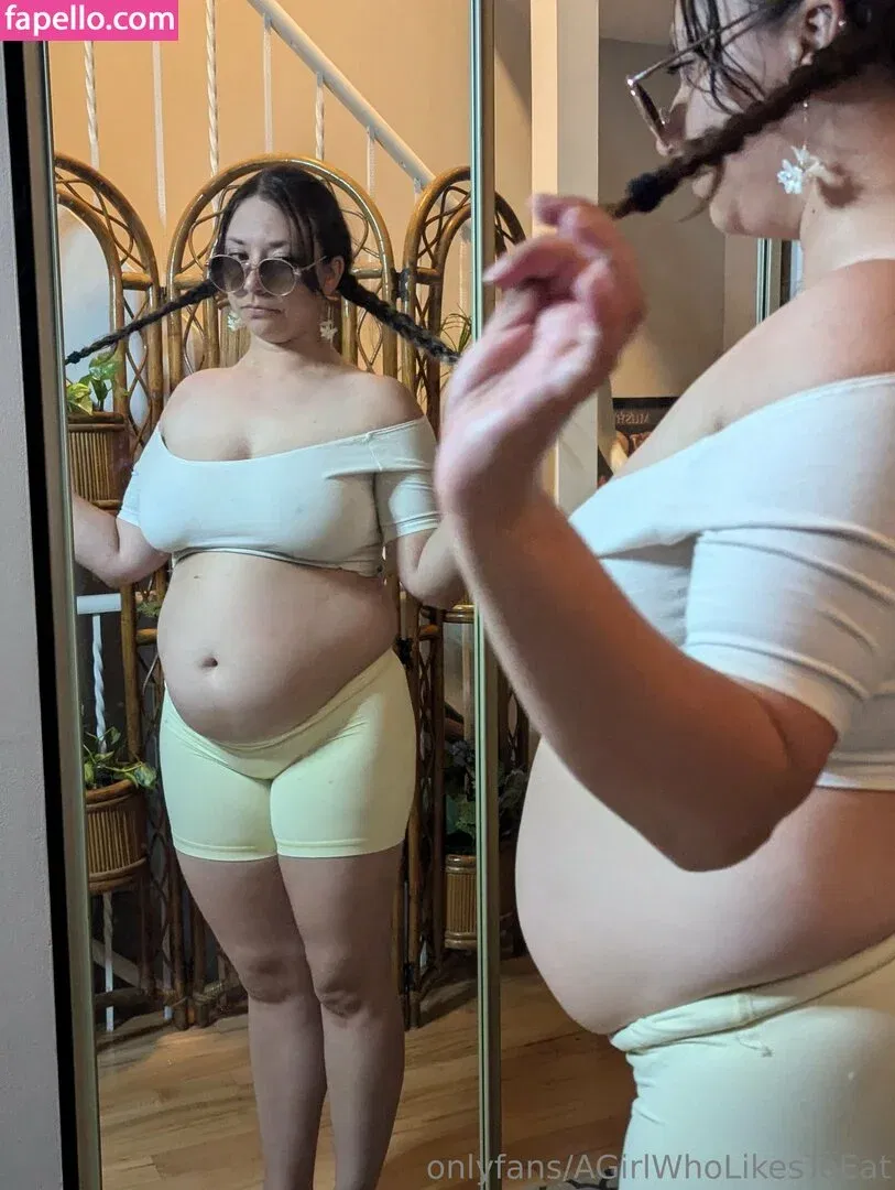 AGirlWhoLikesToEat / https: Onlyfans Photo Gallery 
