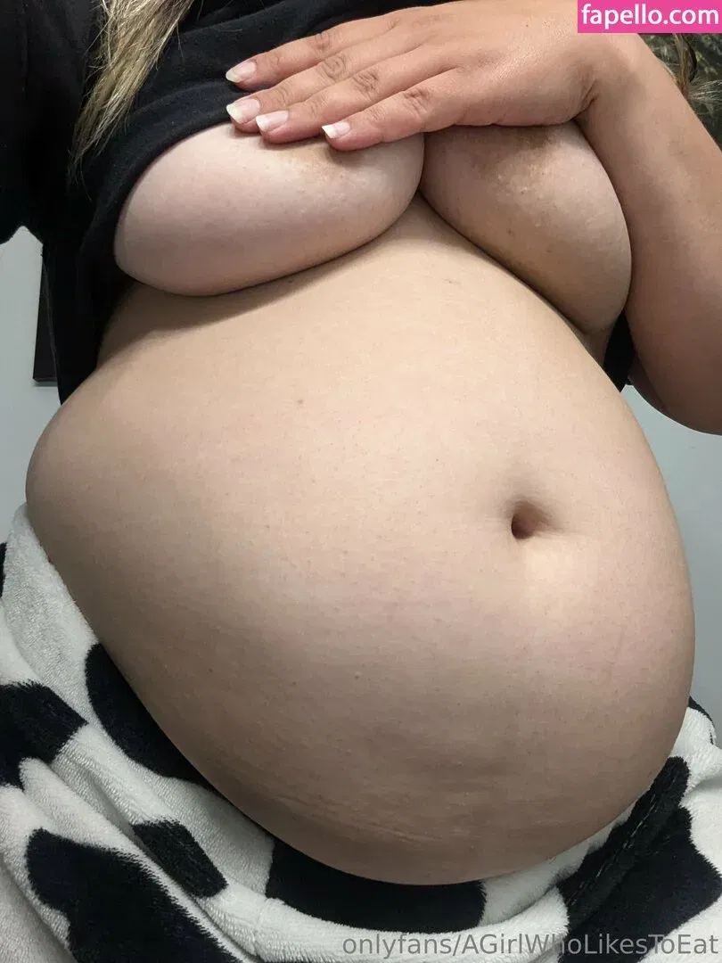 AGirlWhoLikesToEat / https: Onlyfans Photo Gallery 