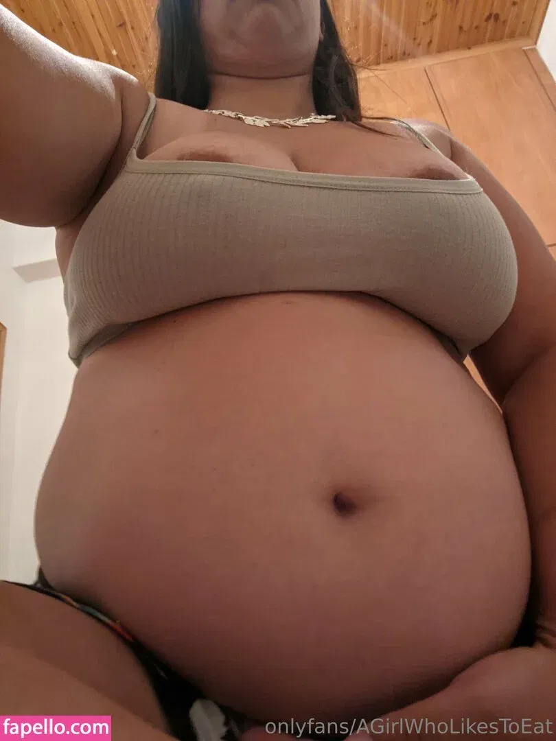 AGirlWhoLikesToEat / https: Onlyfans Photo Gallery 